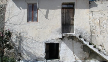 ANOH1098 – 170m² old stone-house in Houmeriako