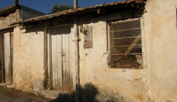 LTH5047 – 2 Old traditional homes in Lakonia.