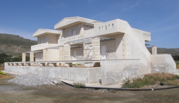 STUC3451 – 5 Unfinished Apartments in Sitia.